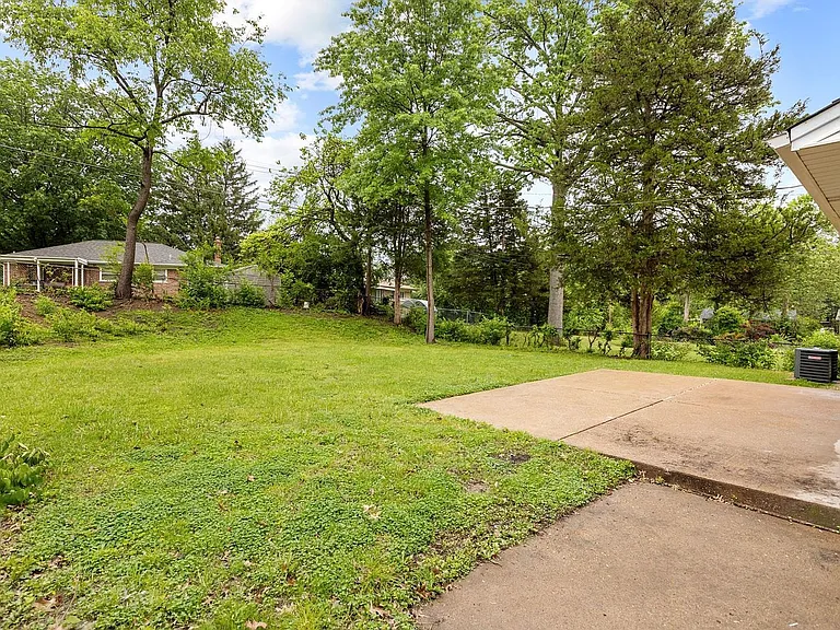 8015 Canton Ave — Photo 16