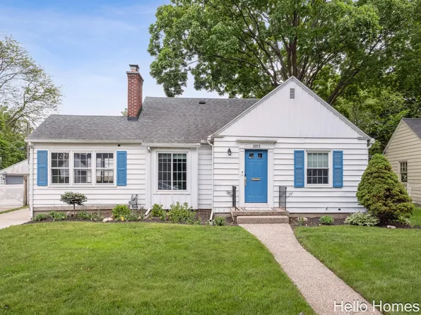 2052 Gorham Dr SE, East Grand Rapids, MI 49506