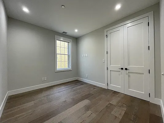 Rented by Corcoran | media 27