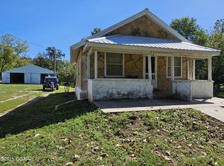 20419 Unicorn Rd, Fairview, MO 64842