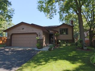 308 Little John Dr, Circle Pines, MN 55014