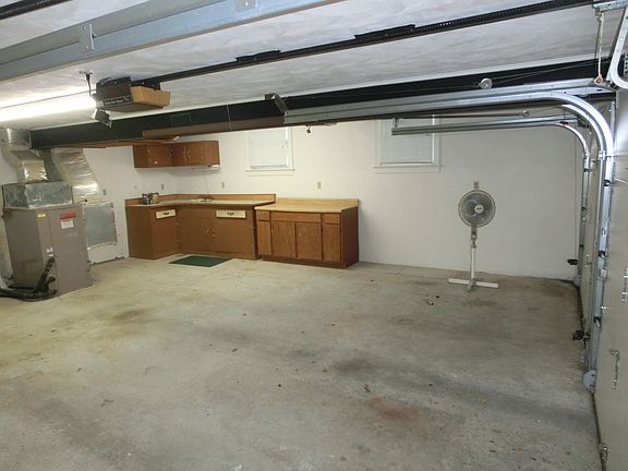 Oversized 2 Car Garage