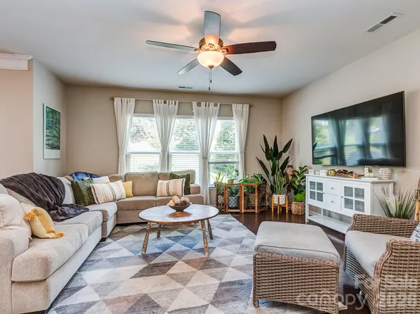 3831 Park South Station Blvd, Charlotte, NC 28210