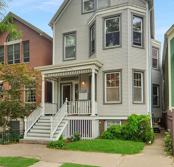 2102 W Belle Plaine Ave #G — Photo 1