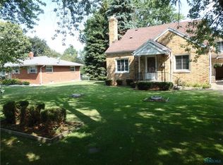 2831 Starr Ave, Oregon, OH 43616