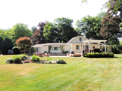 392 Porter Rd, East Longmeadow, MA, 01028