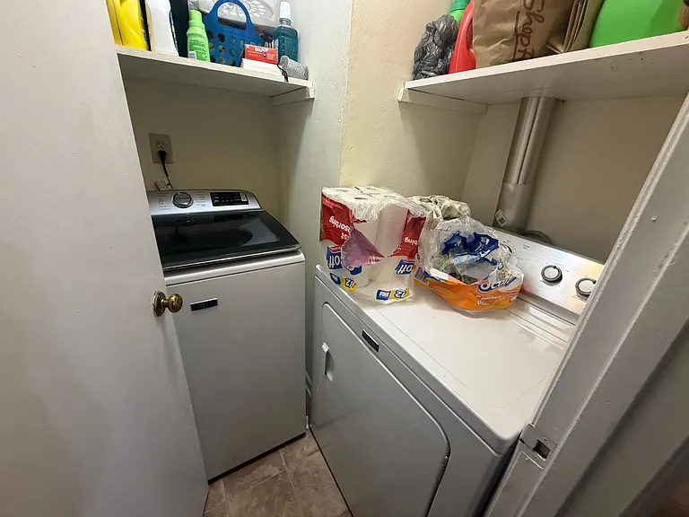 866 Claytor Sq — Photo 13