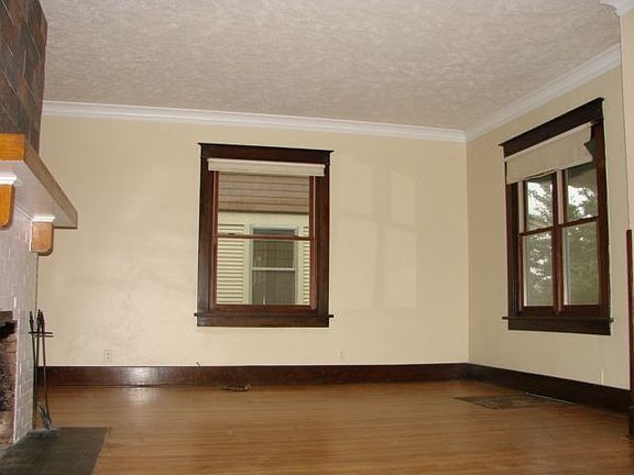 4th image of 1108 N Bourland Ave