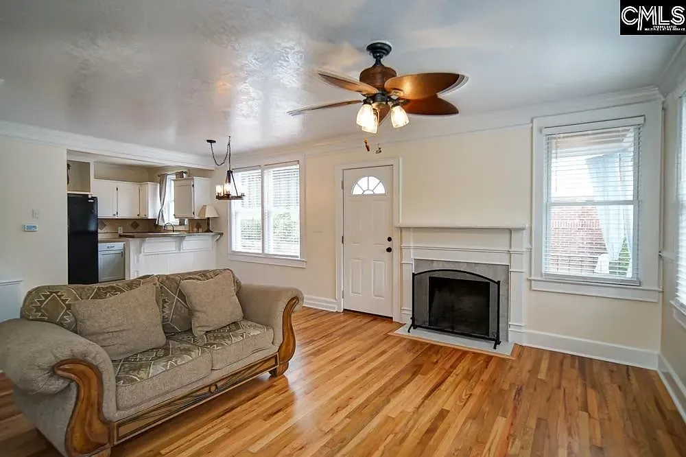 2923 Park St — Photo 4
