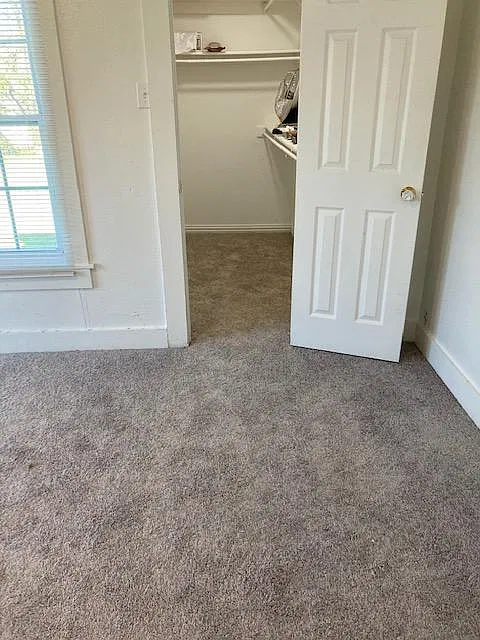 3 bed, 1196 sqft, $2,000 — Photo 2