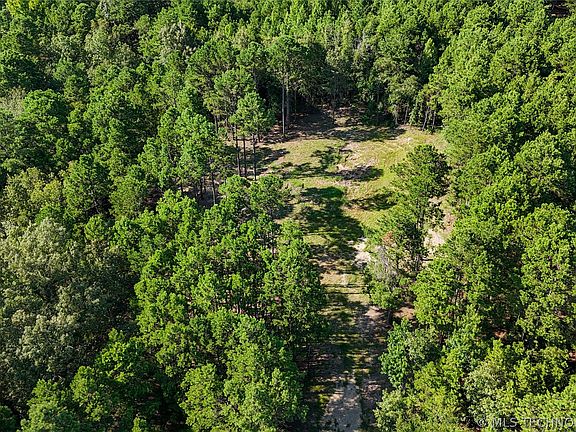 2nd image of 2 E 2030th Rd