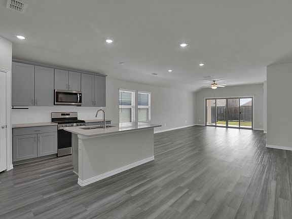3rd image of 523 Deer Canyon Way