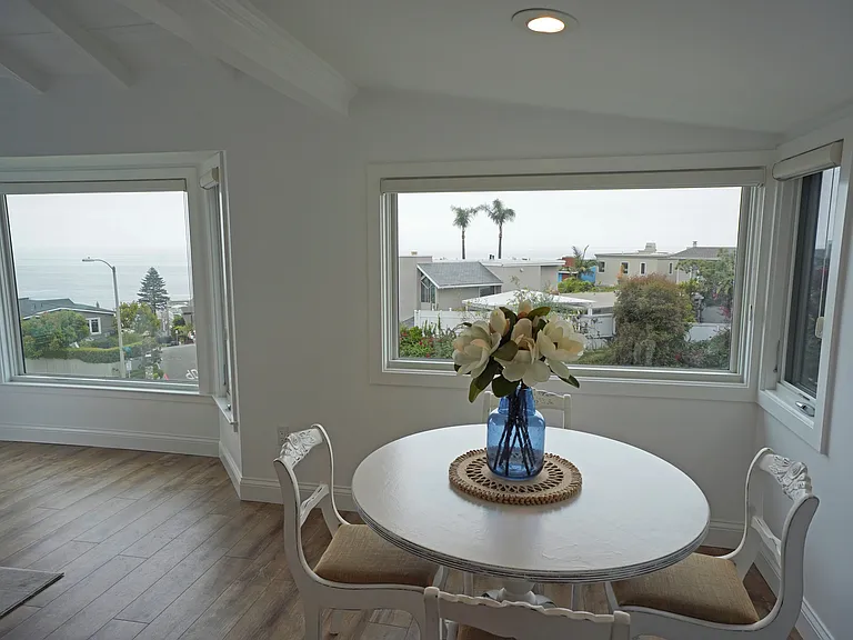 2742 S Coast Hwy — Photo 12