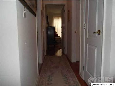 5th image of 74 Shadowlawns Dr