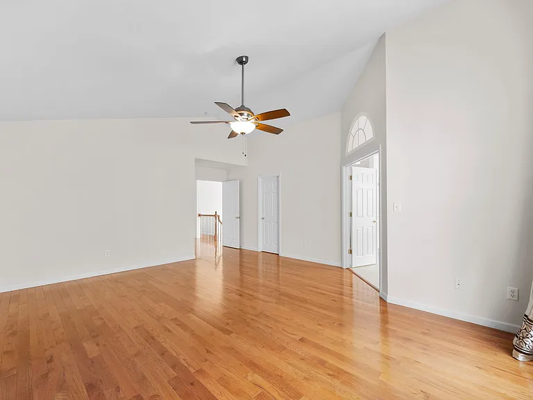34 Bonhomme Richard Ct — Photo 39