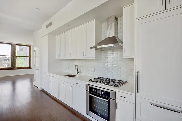 Rented by Douglas Elliman | media 29