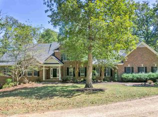 1565 Far Hills Rd, Charlottesville, VA 22901