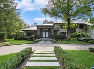 55 Trafalgar Rd, Tenafly, NJ 07670