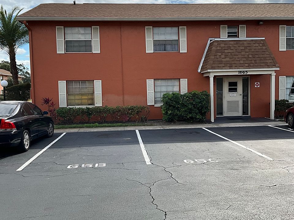 1st image of 1665 W Oak Ridge Rd APT C