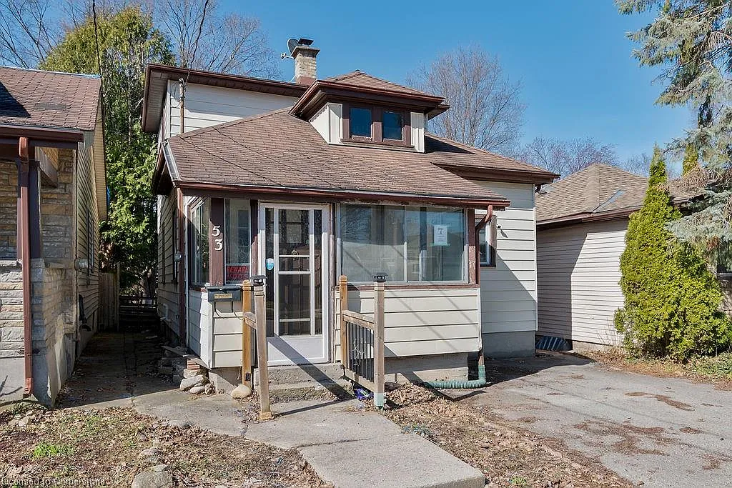 53 Boullee St photo 1