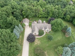1494 Parish Dr, Hubertus, WI 53033