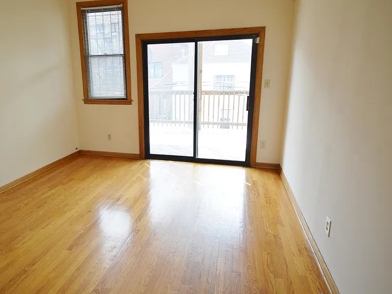1758 N Clybourn Ave #2 — Photo 6