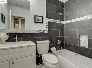 1207 88th Ave #2, Oakland, CA