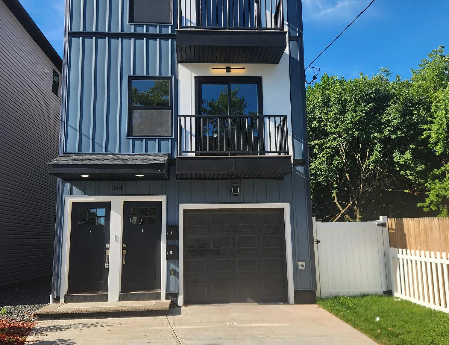3 bed, $3,400 — Photo 1