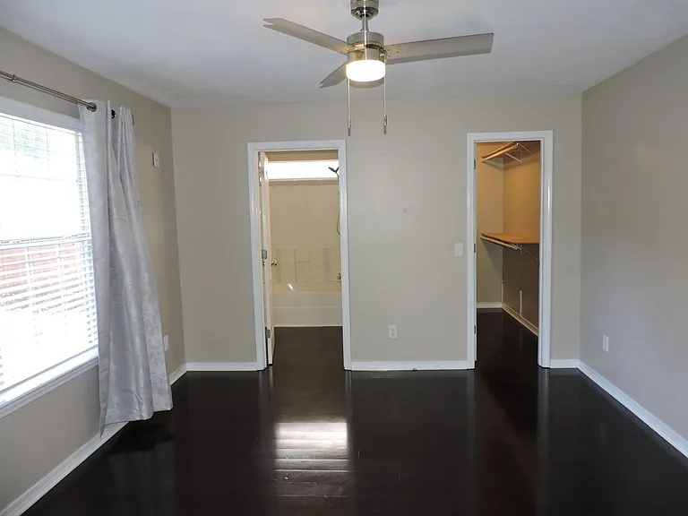 147 Creekview Dr — Photo 8