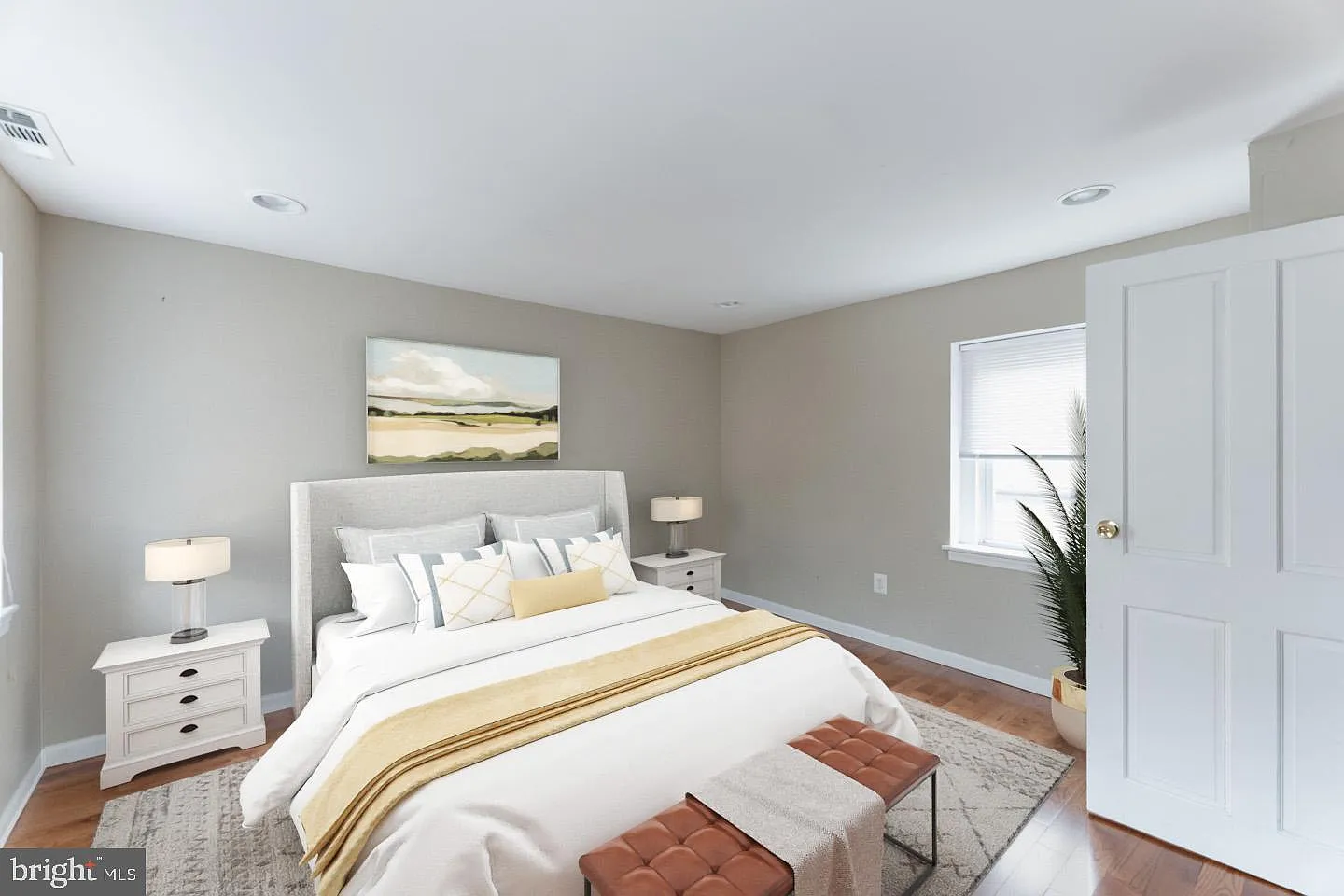 2 bed, 1.0 bath, 1030 sqft, $1,800 — Photo 4