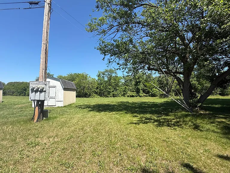 415 Meadowbrook Rd — Photo 4