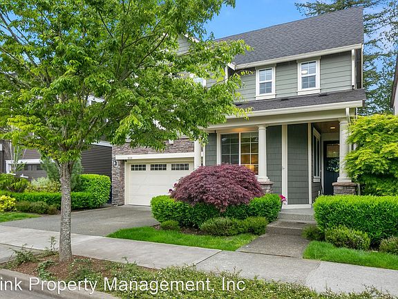 2nd image of 1039 Pine Crest Cir NE