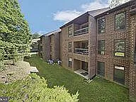 2 bed, 1.5 bath, 936 sqft, $1,800 — Photo 4
