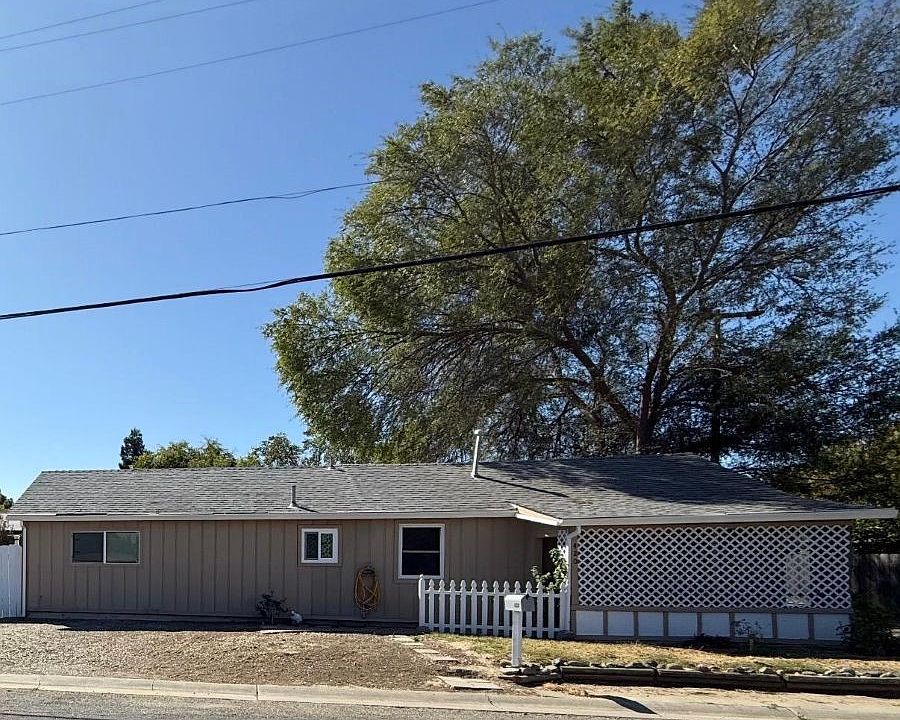 1st image of 420 Green St