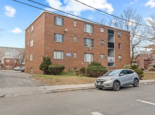 99 Huntington St #17, Hartford, CT 06105