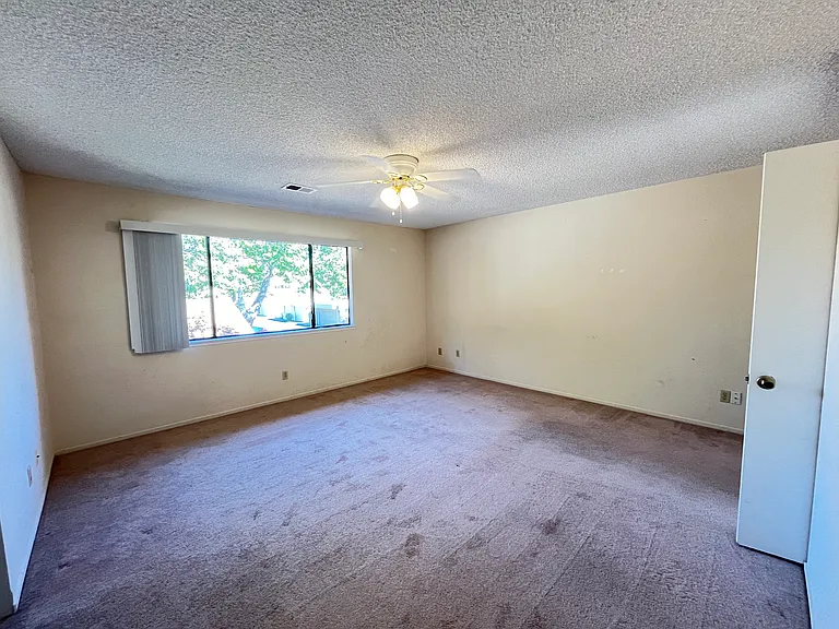 2250 King Ct #14 — Photo 10