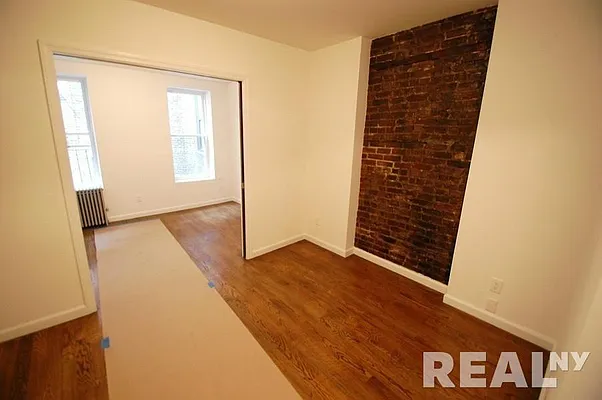 Rented by REAL New York | media 34