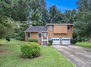 5041 Gracehill Rd, Lithonia, GA 30038