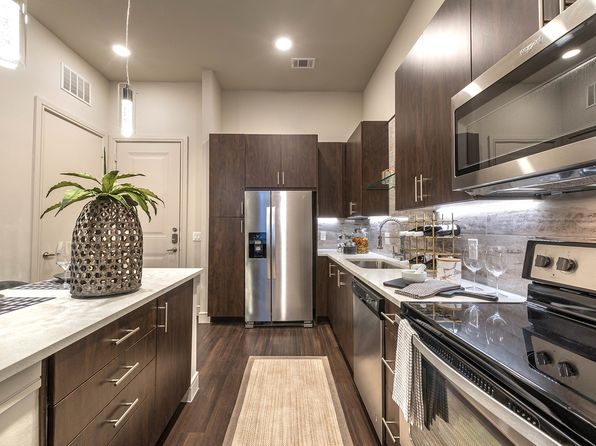 3663 Cedar Springs Rd APT 610