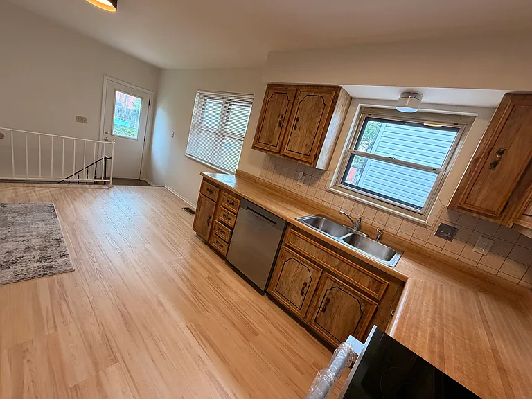 5404 Quincy St — Photo 14