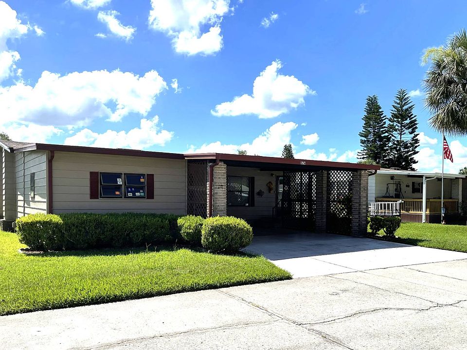1st image of 574 Oak Island Cir