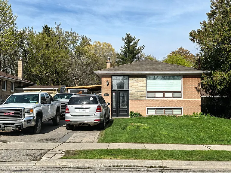 181 Maple Ave #LOWER — Photo 1