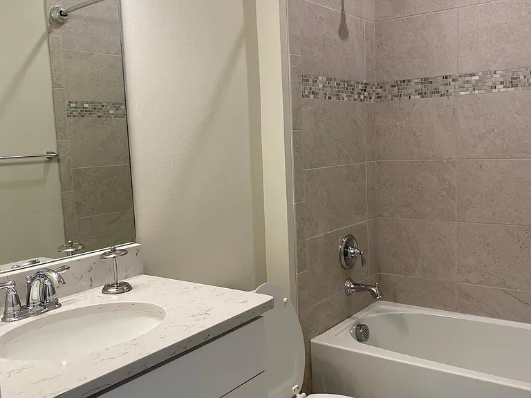 11924 Pebble Dr — Photo 20