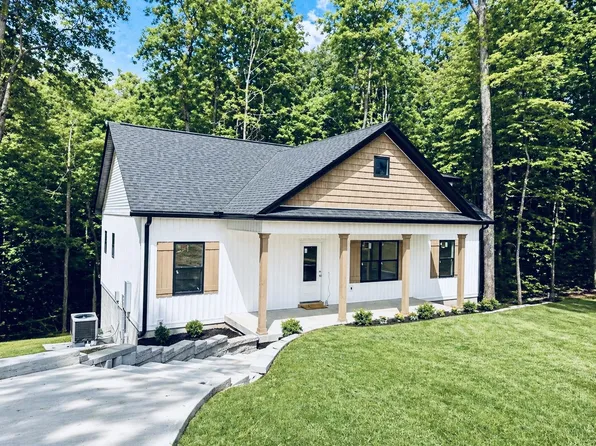 1475 Spann Rd, Charlotte, TN 37036