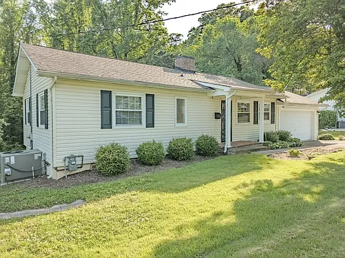 431 East Dr Photo 1