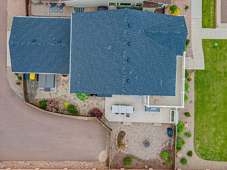 1516 Solitaire St — Photo 39