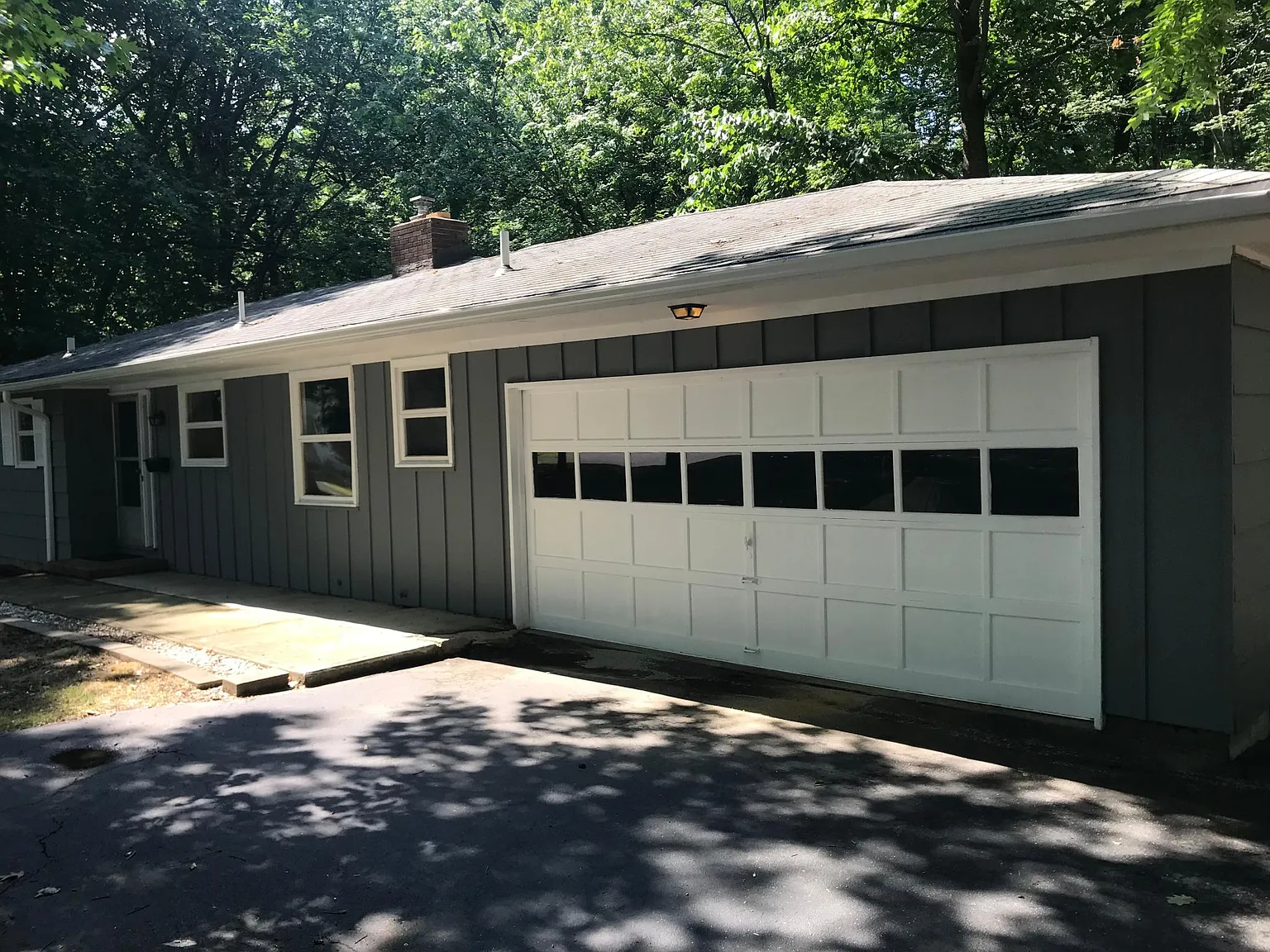 345 Russell Ave — Photo 3