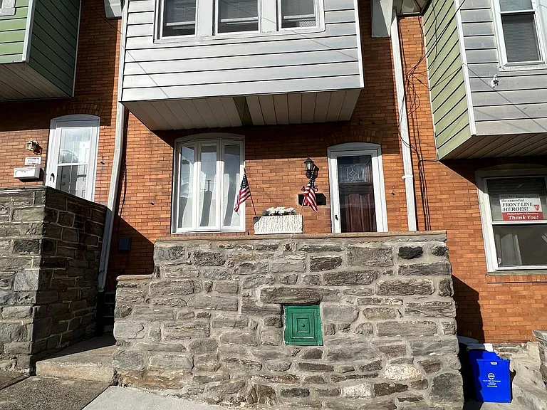 4615 Mansion St — Photo 1