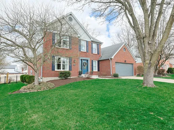 8096 Pineterrace Dr, Cincinnati, OH 45255