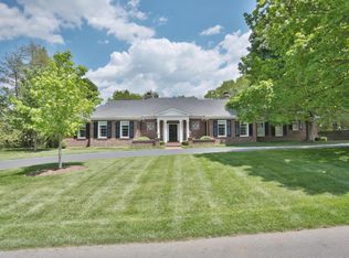 197 Westwind Rd, Indian Hills, KY 40207